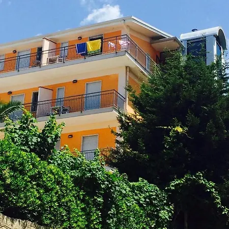 Hotel Ristorante Santa Maria 2*