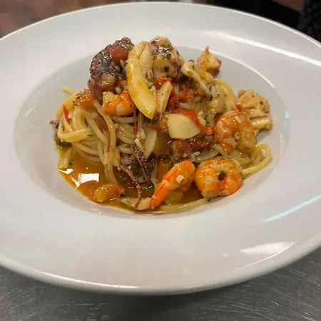 Ristorante Santa Maria فندق أمانتيا